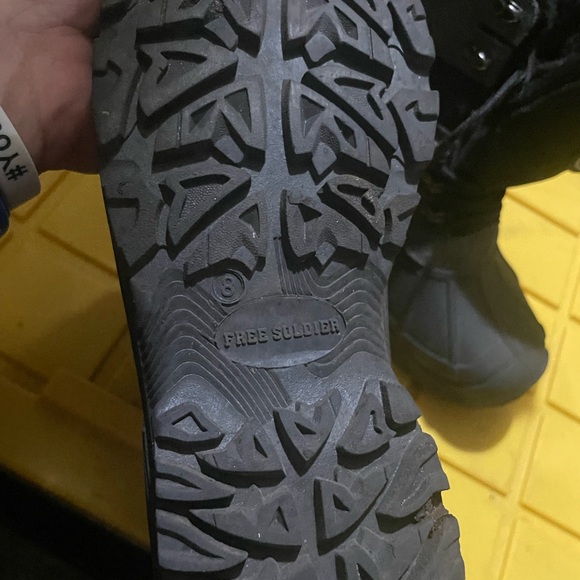 Black Winter Boots with Fur Lining - Picture 3 of 3